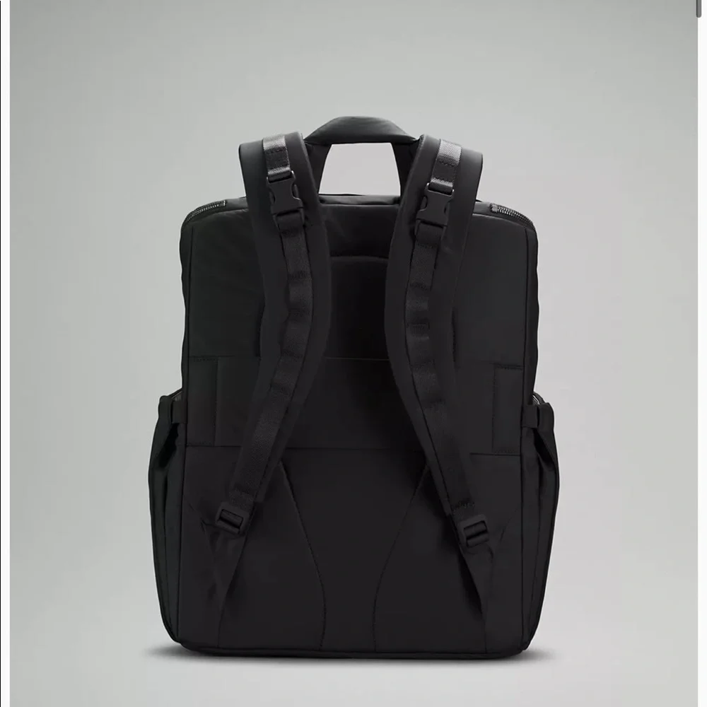 Brand new Lululemon New Parent Backpack Diaperbag 17L NWT. Can ship TODAY! - Picture 2 of 10